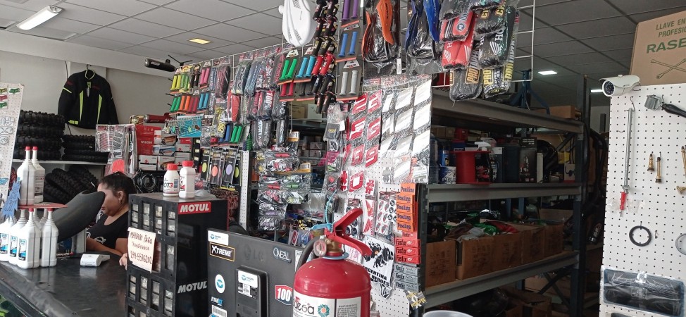 Se vende Fondo de Comercio de Repuestos para Motos