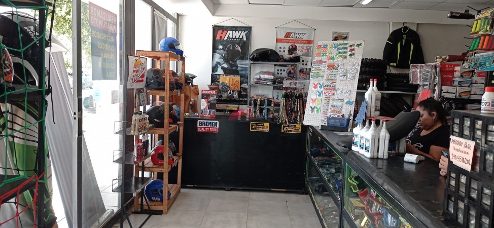 Se vende Fondo de Comercio de Repuestos para Motos