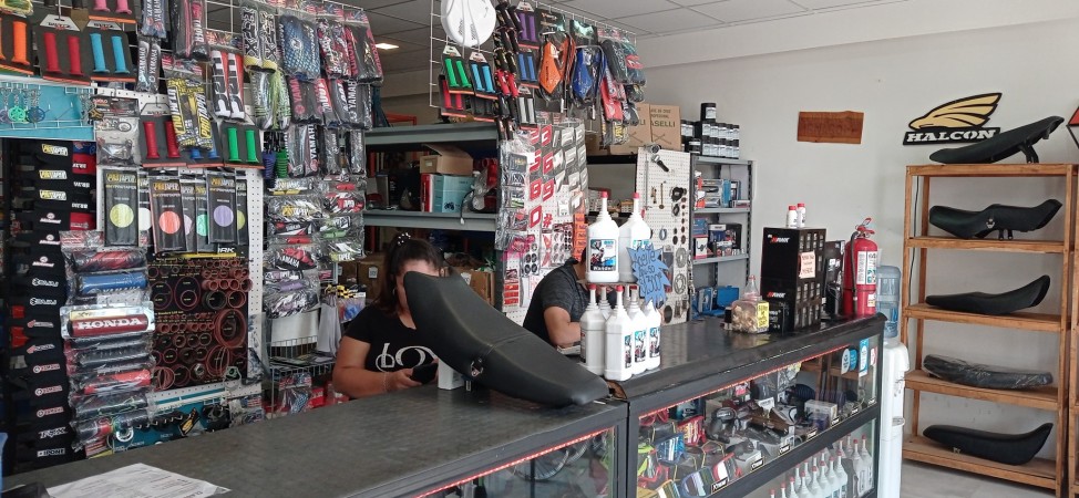 Se vende Fondo de Comercio de Repuestos para Motos